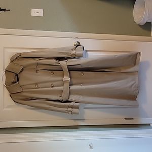 Plus size 18 London Fog woman's classic trench coat with wool zip-out liner